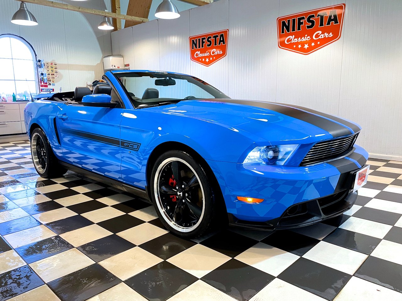 Ford Mustang K Ö P E S