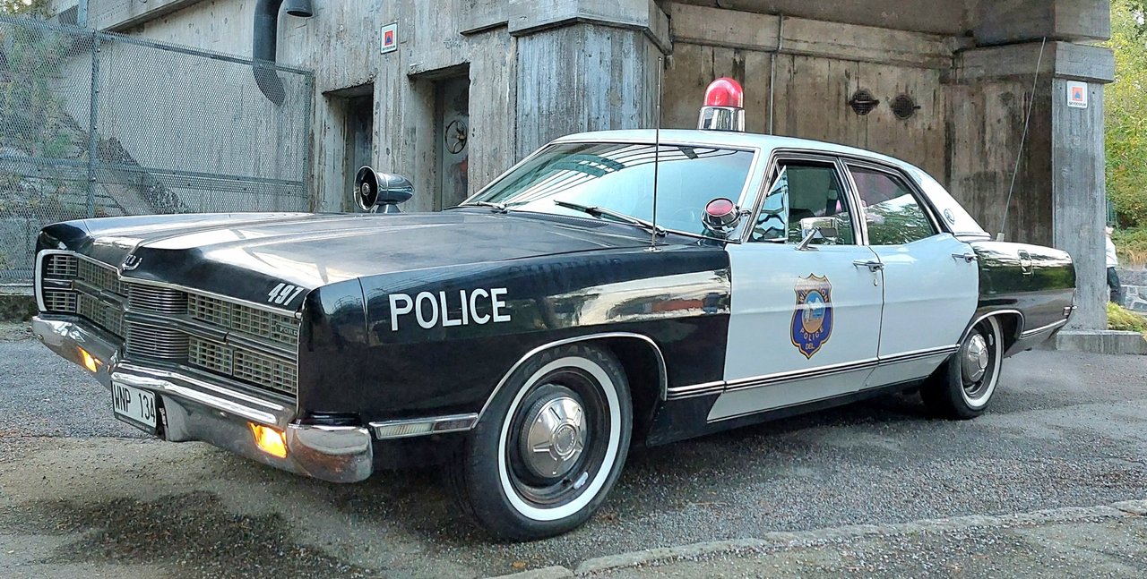 Ford LTD 4-dörrars Sedan 429 ...