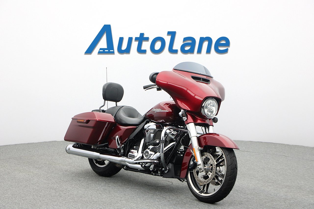 Harley-Davidson Street Glide ...