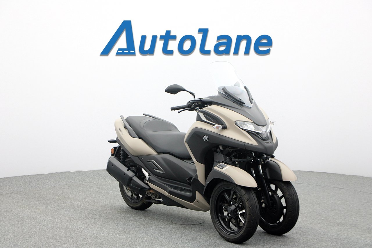 Yamaha Tricity 300 B-körkort ...