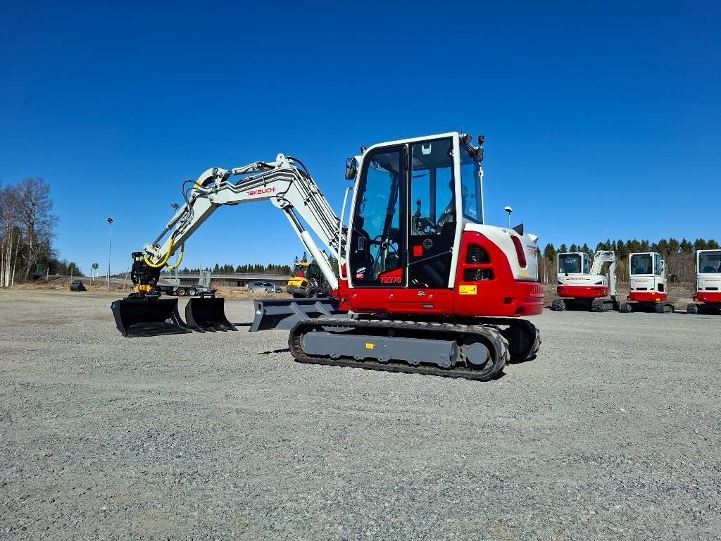 Takeuchi TB370