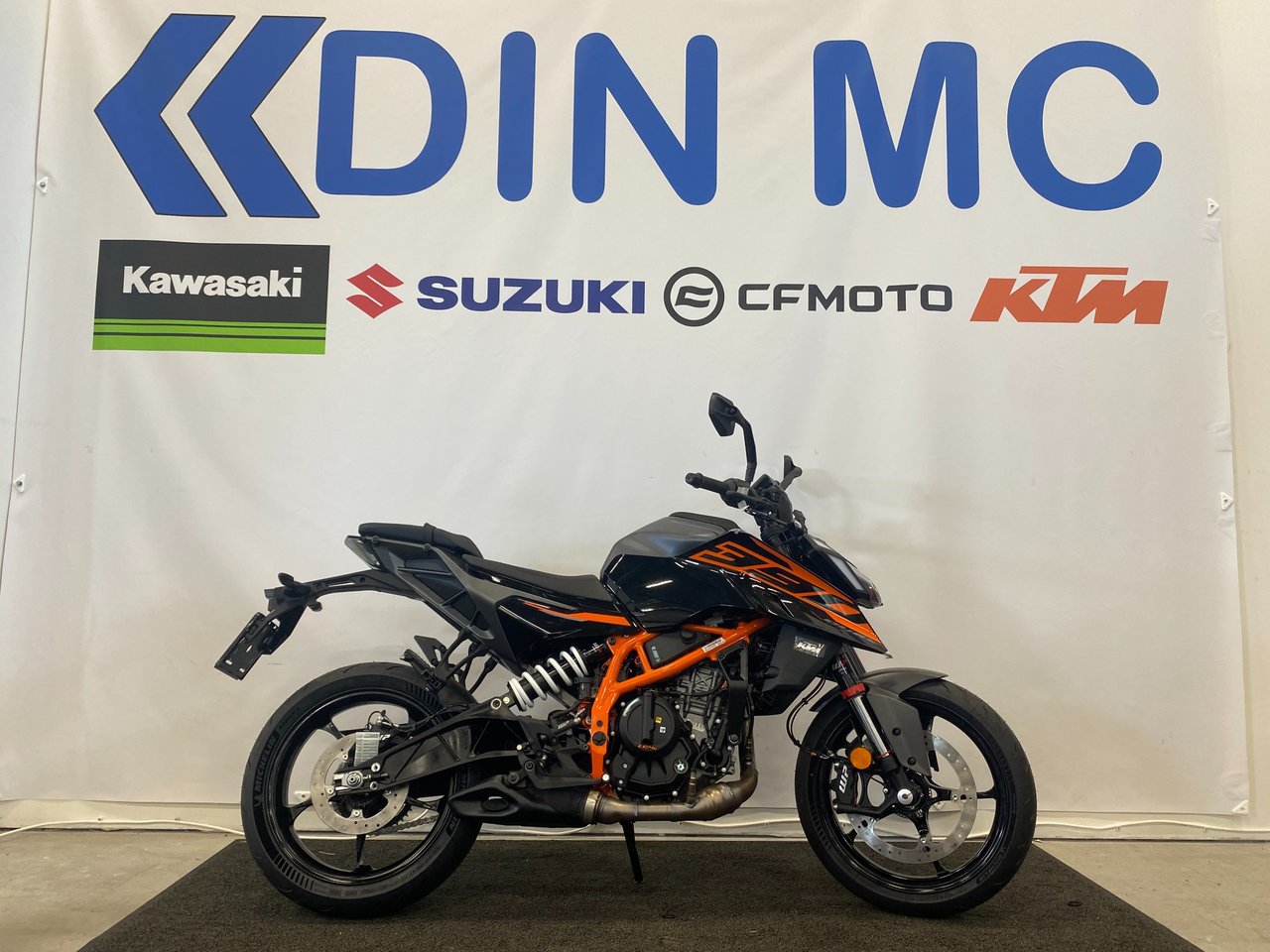 KTM 390 Duke "för omgående le...