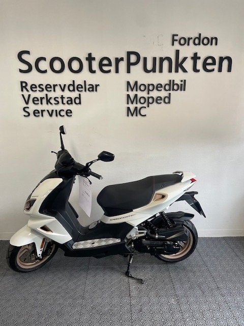 Peugeot Speedfight 4