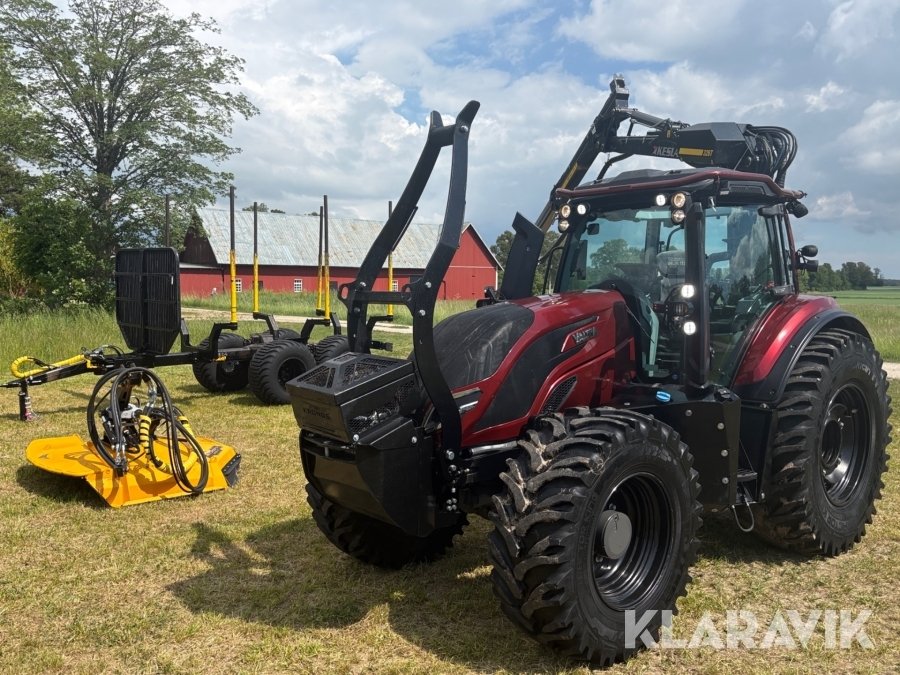 Skogstraktor Valtra T175E Dir...