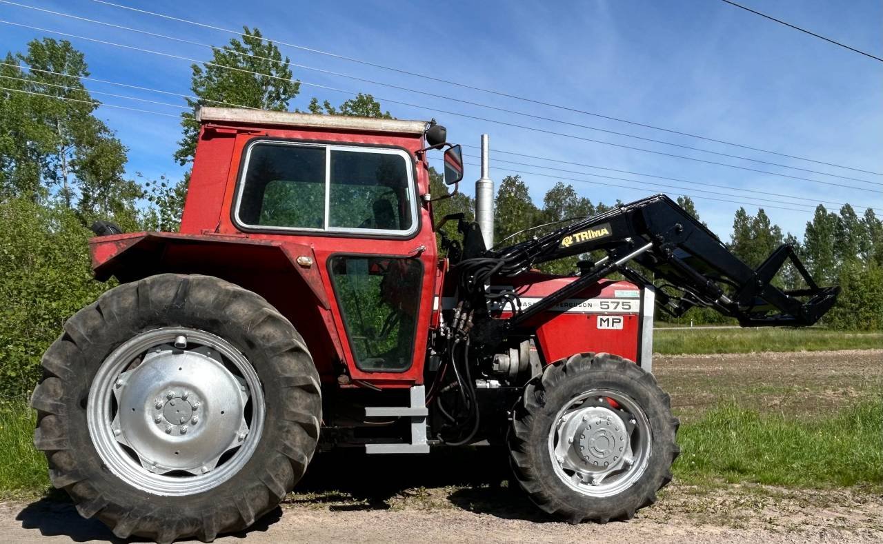 4x4 Ferguson 575 Trima lastare