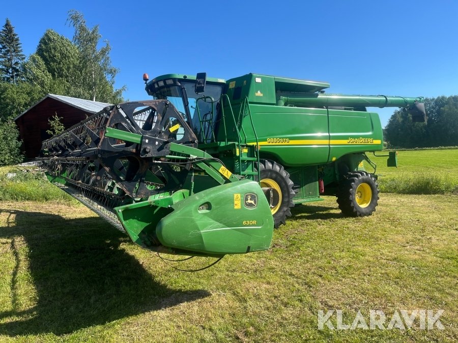 Skördetröska John Deere 9880s...