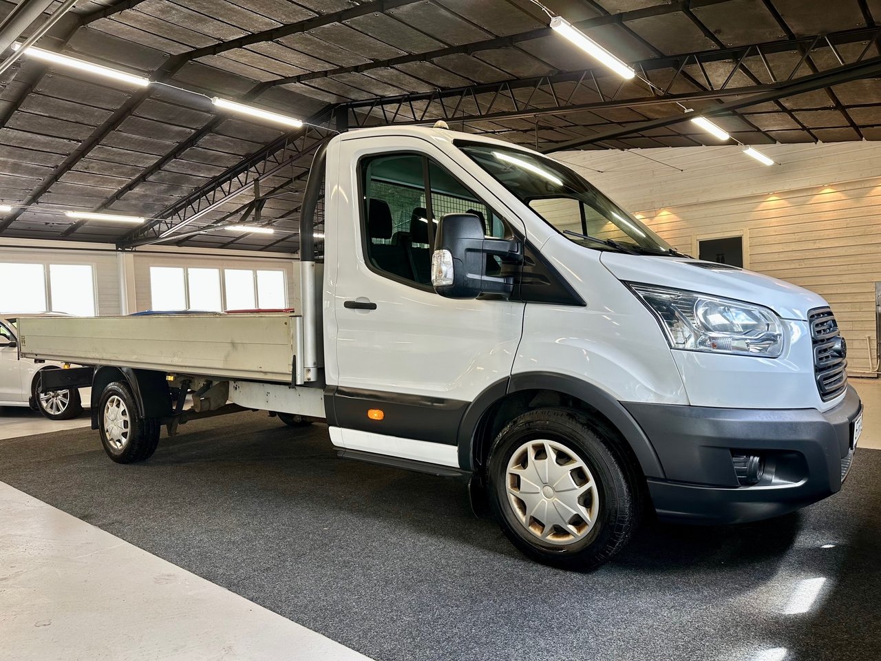 Ford transit 350 Chassi Cab 2...