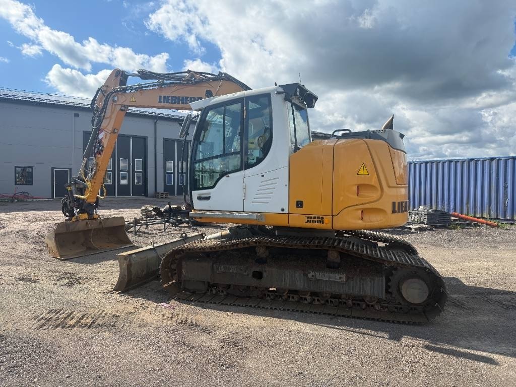 Liebherr R 914 Compact Leica ...
