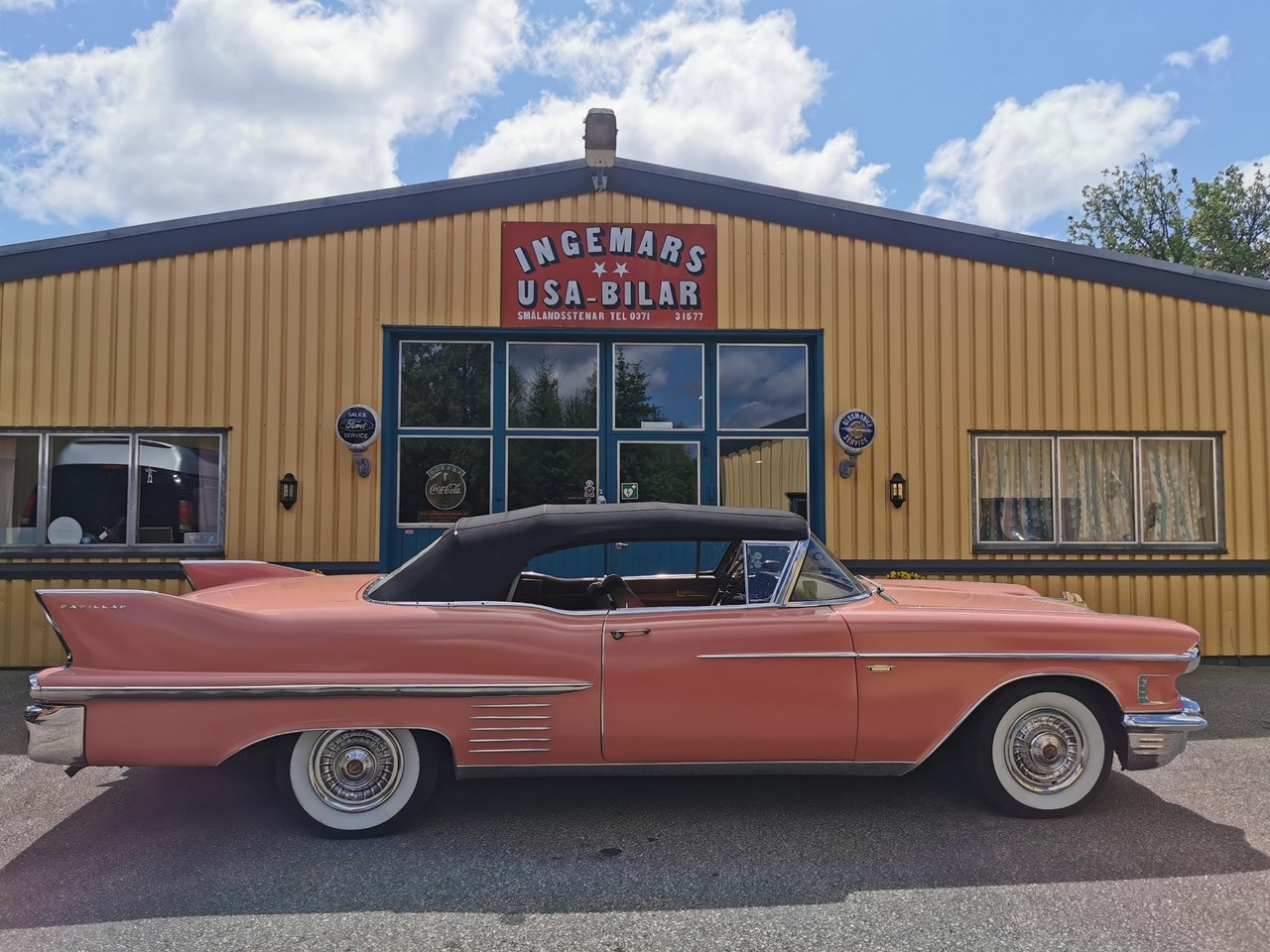 Cadillac De Ville