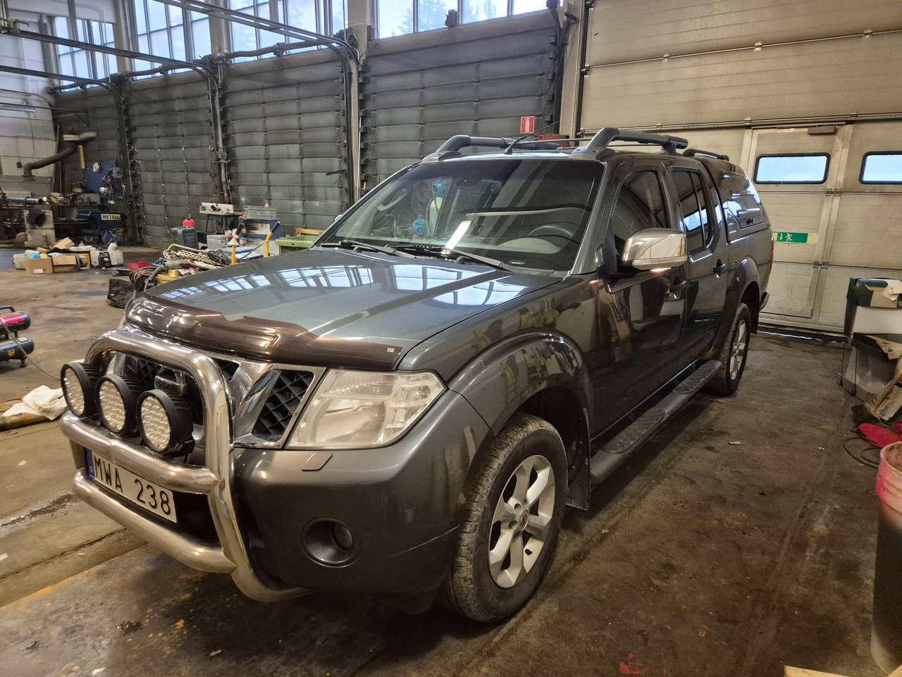 Nissan Navara Dubbelhytt 2.5 ...