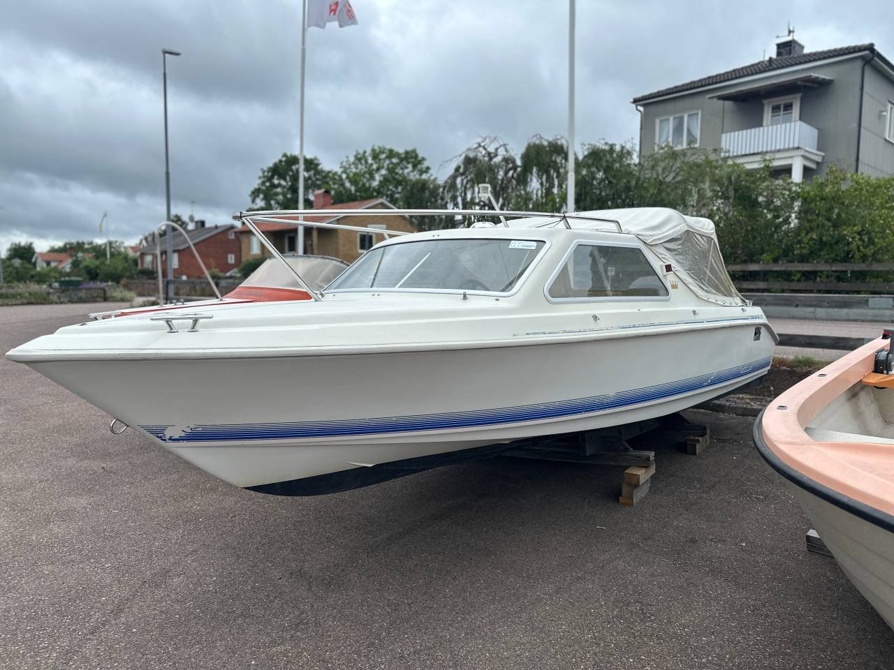 Crescent Celest 590 Crown - Y...