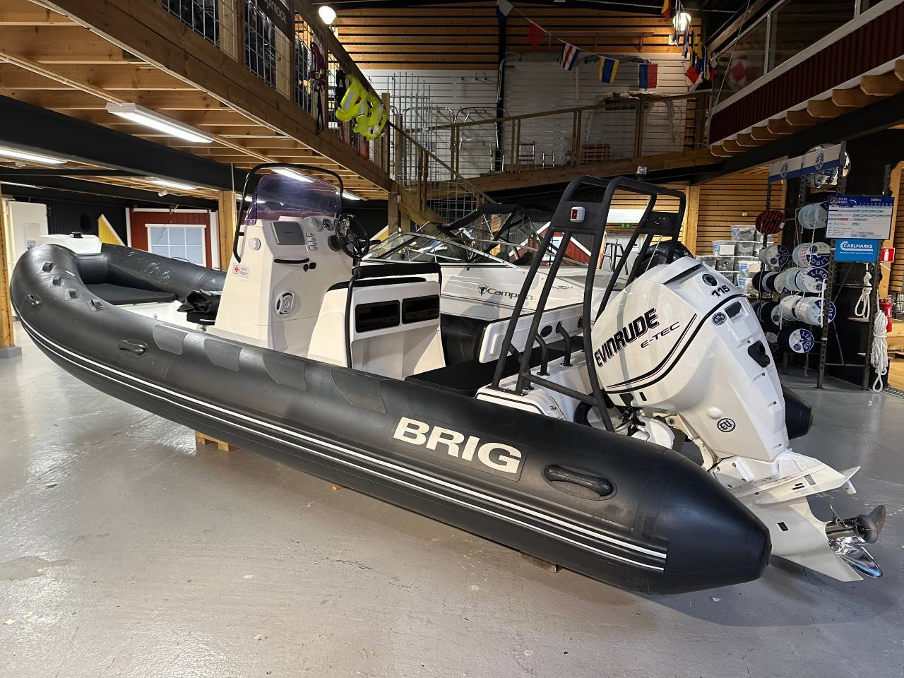 Brig Navigator 610 / Evinrude...
