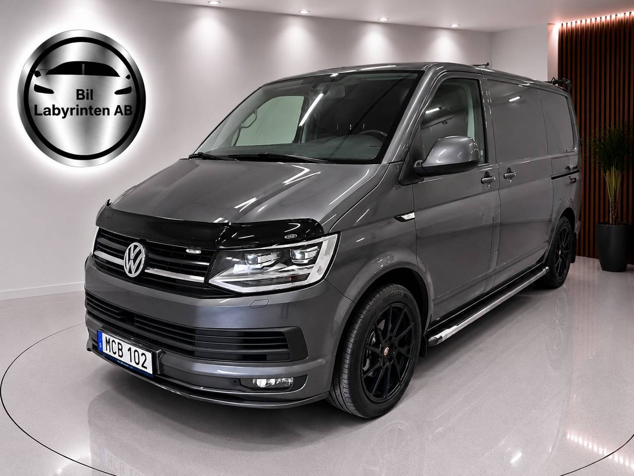 Volkswagen Transporter MOMSBI...