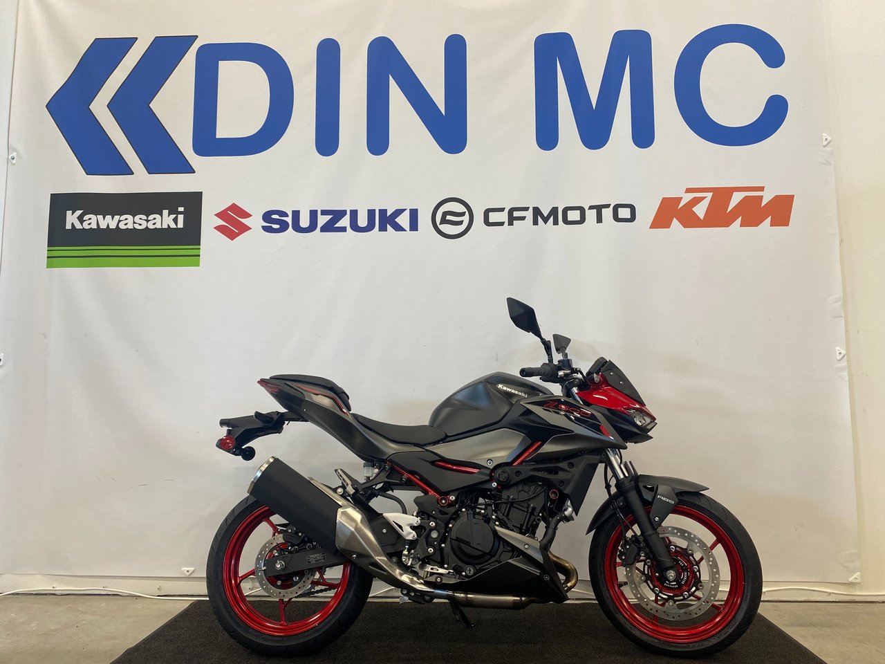 Kawasaki Z500 SE "Fabriksny h...