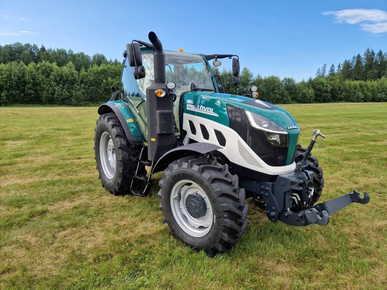 Lovol 110 hk 4wd med frontlas...