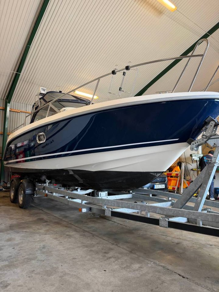 Aquador 23 WA 2009 – Volvo Pe...