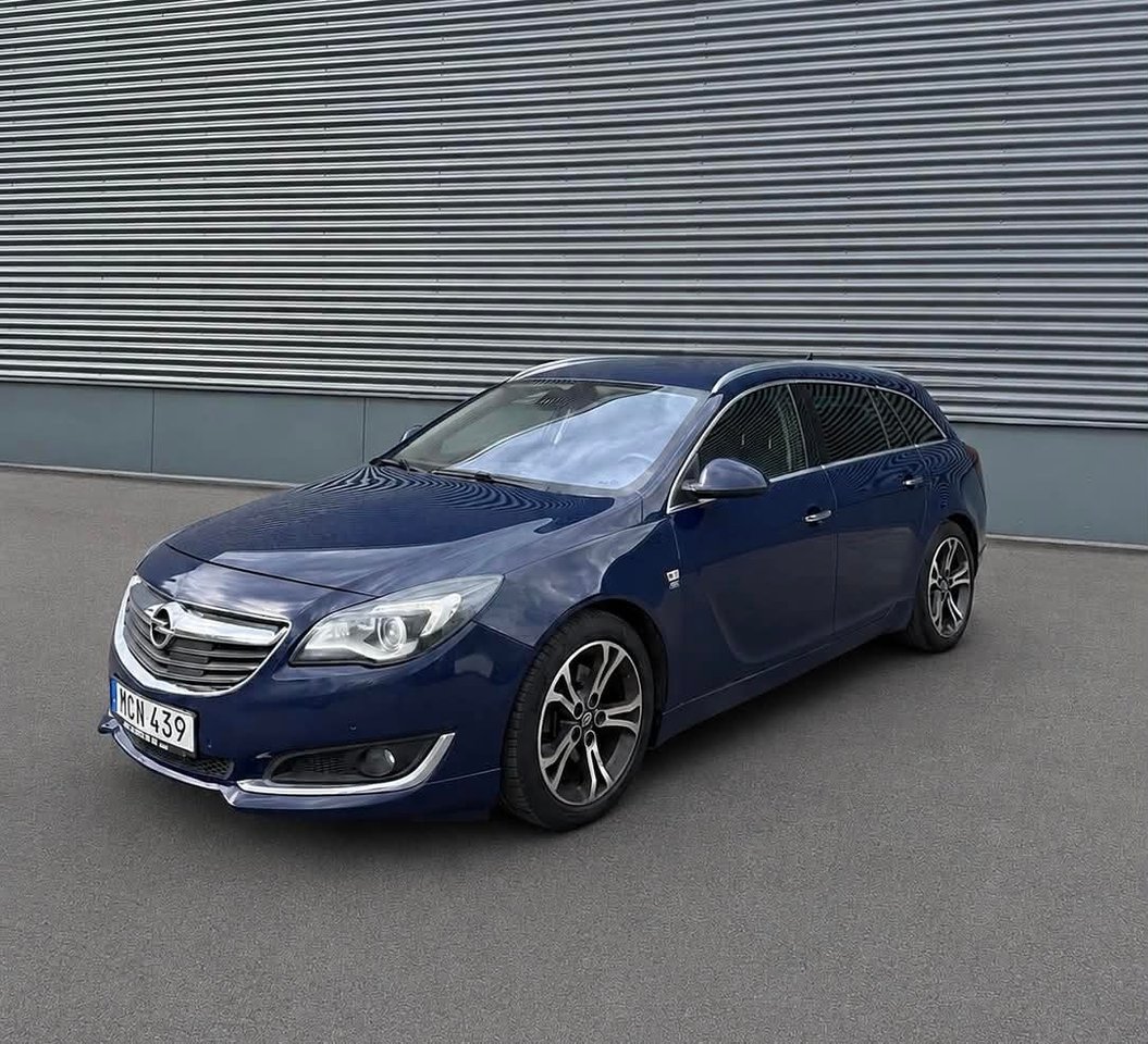Opel Insignia Sports Tourer 2...