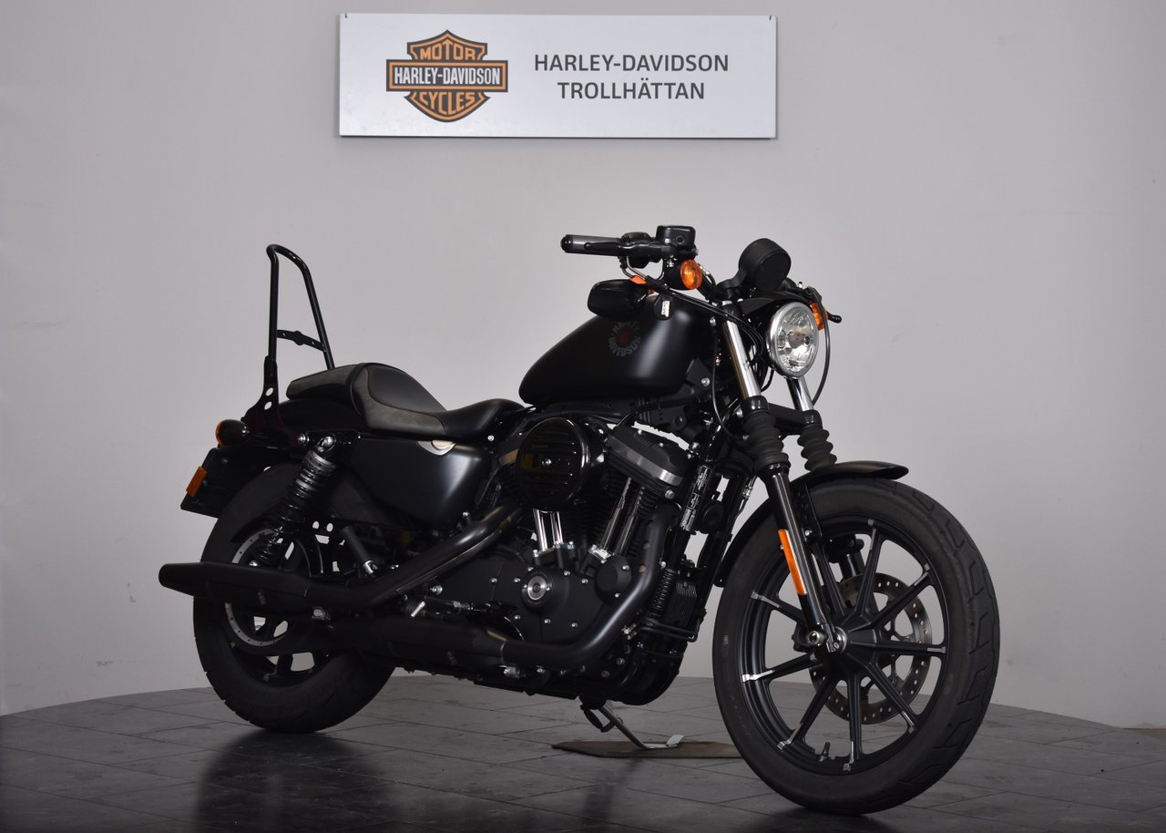Harley-Davidson Sportster 883...