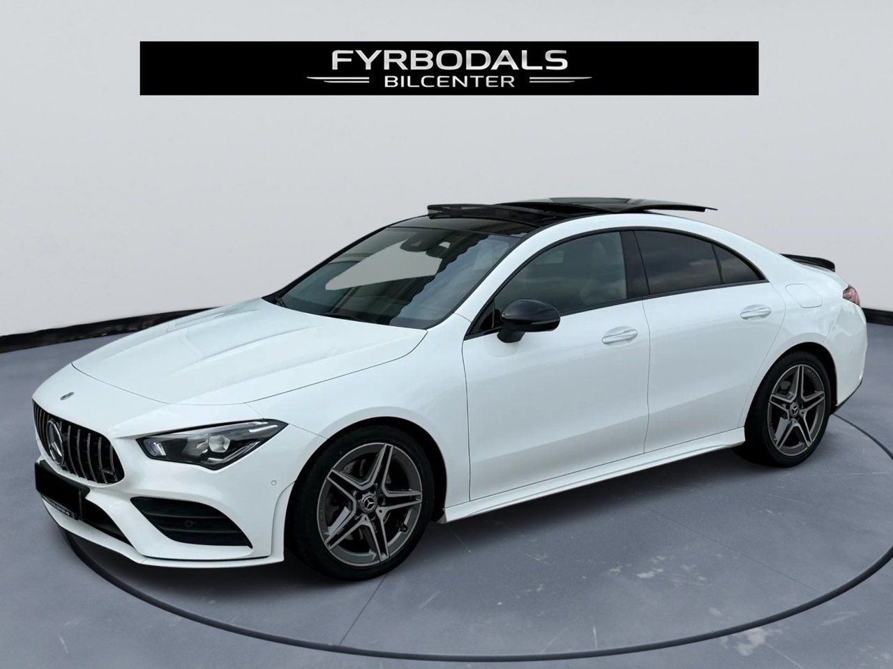 Mercedes-Benz CLA 200 AMG Pan...
