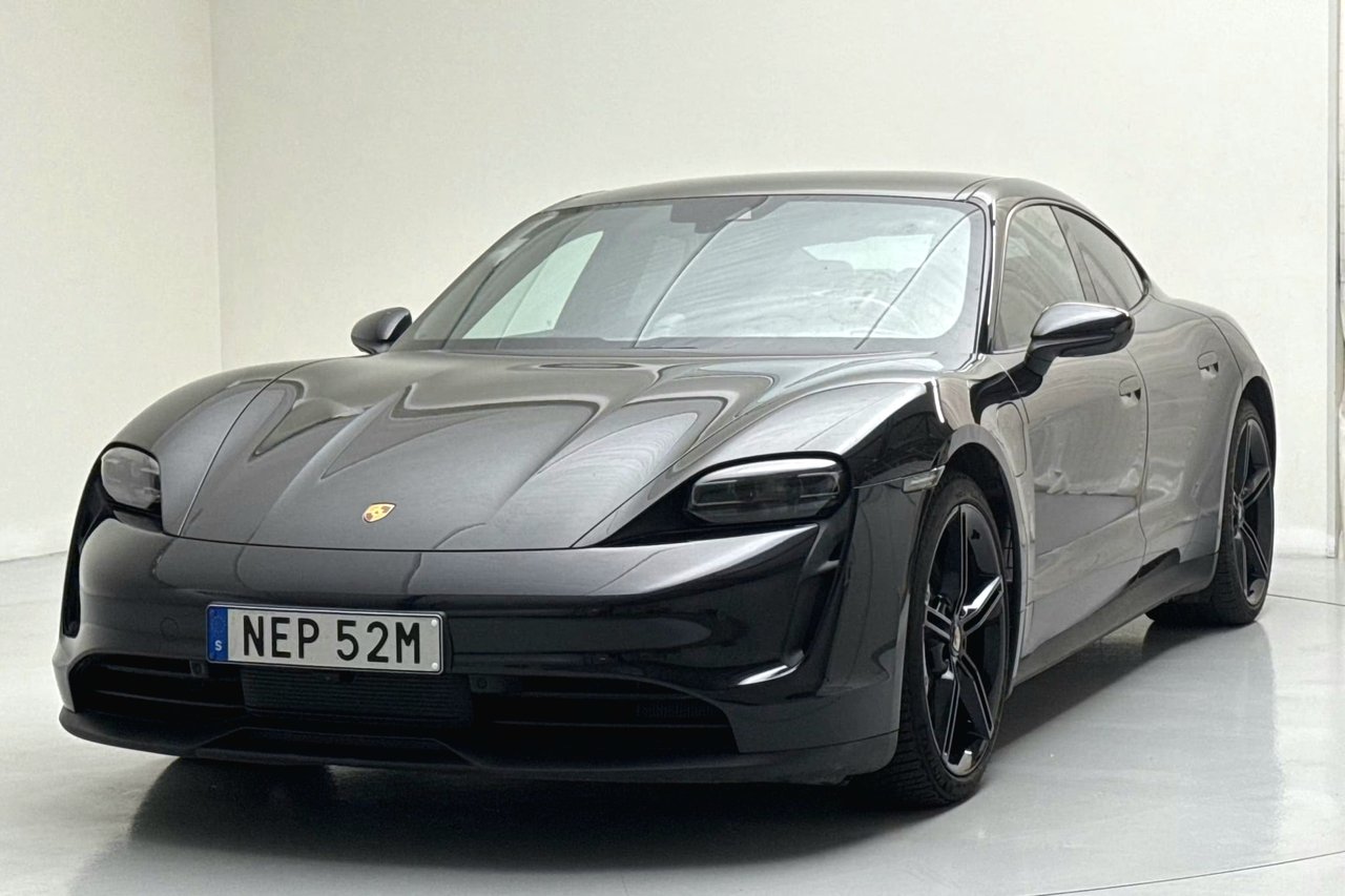 Porsche Taycan 21" Pano Bose ...