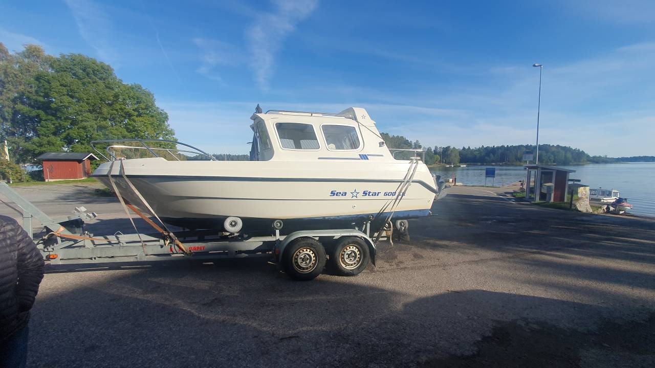 Båtförmedling/ transport