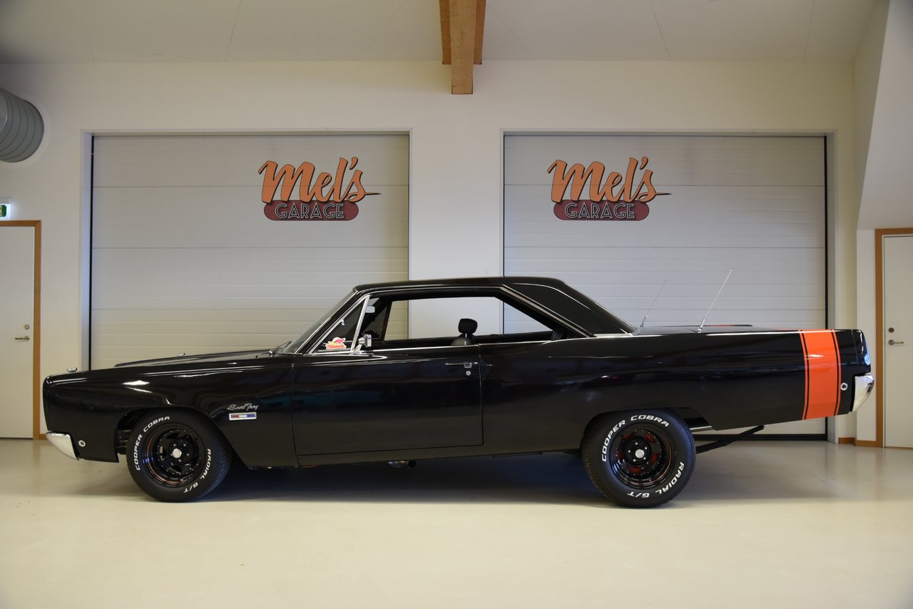 Plymouth Sport Fury 2-dörrars...