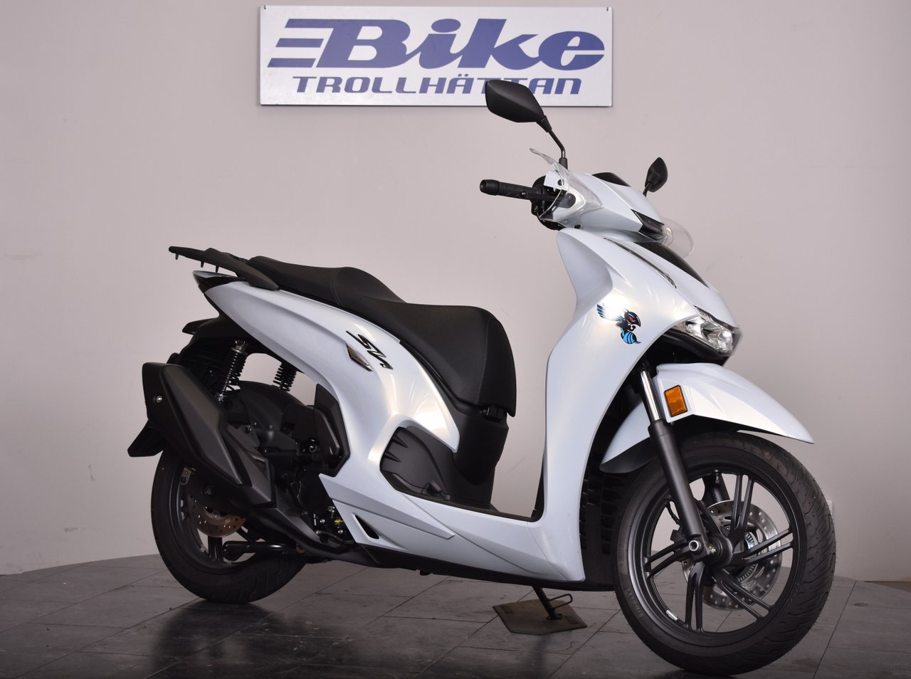 Honda SH350/ MYCKET LÅGA MIL!