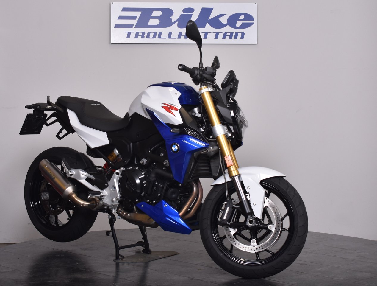 BMW F 900 R / MYCKET UTRUSTAD/