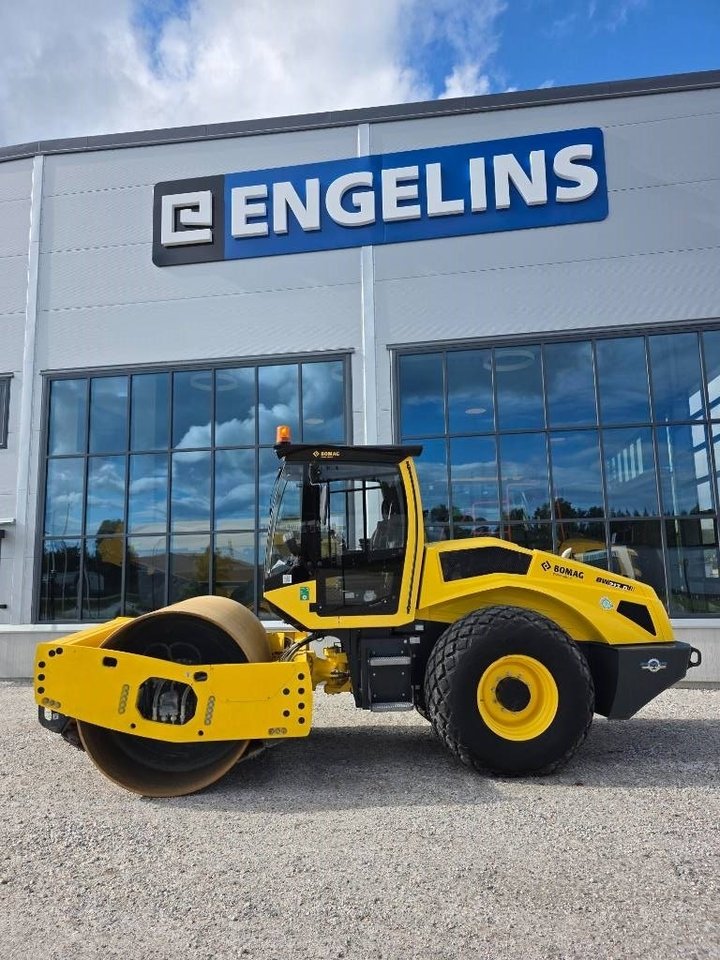 Bomag BW213D-5, Uthyres/For R...