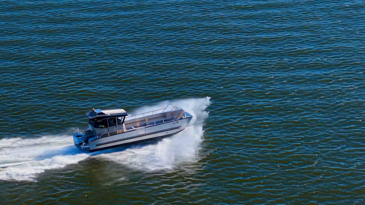 ALUTEC L79 Landing Craft arbe...