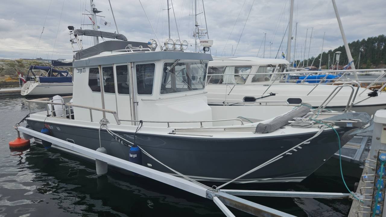 Targa 27 . 1  2x Evinrude 300...