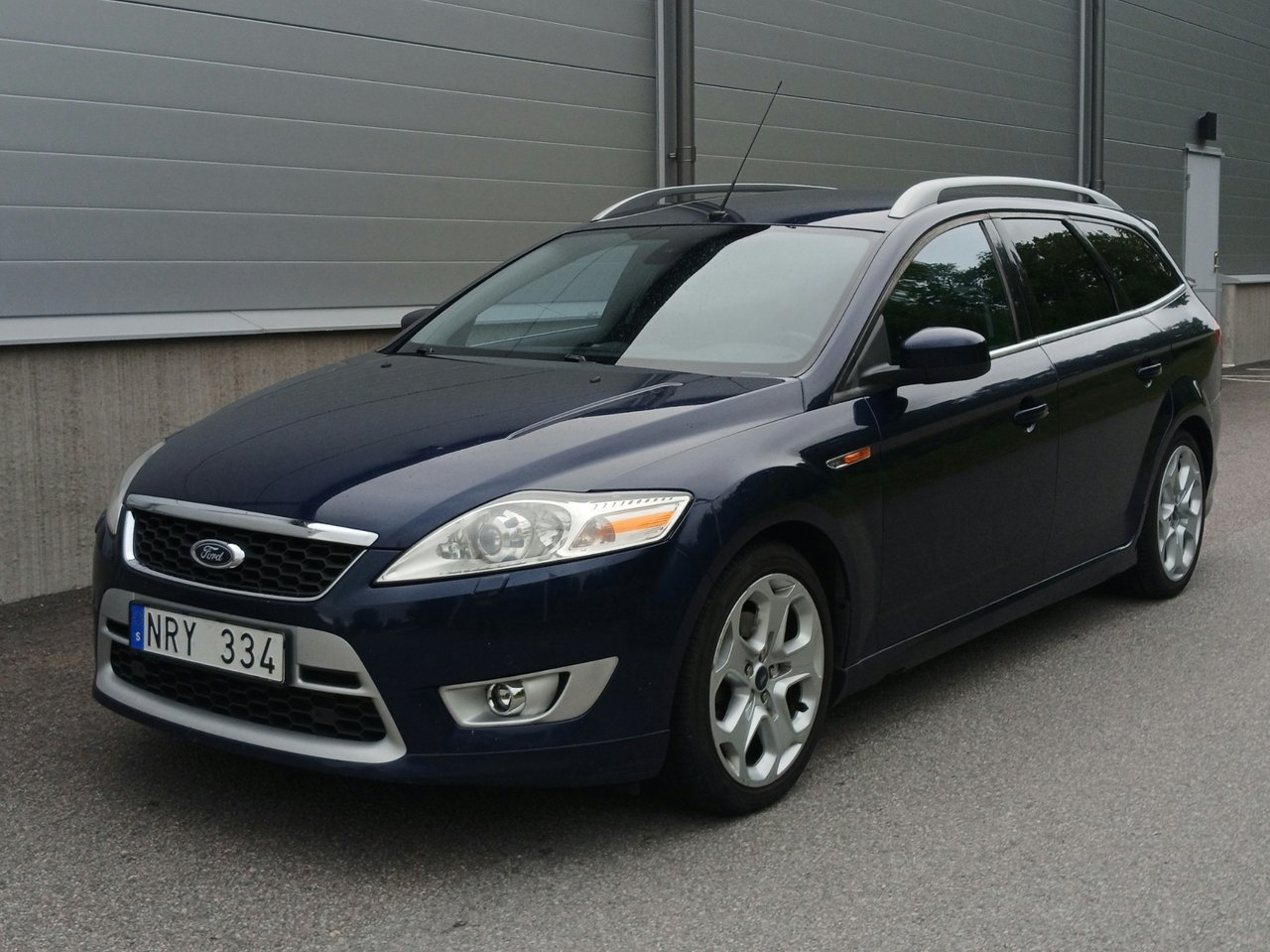 Ford Mondeo Kombi 2.0 TDCi AU...
