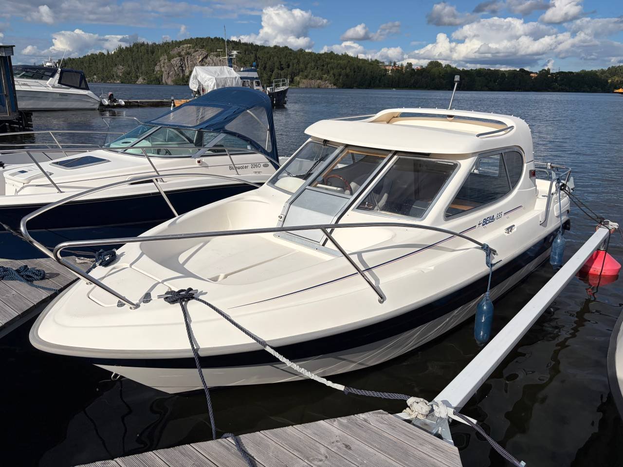 Bella 655 Mercruiser 4.3 EFI ...