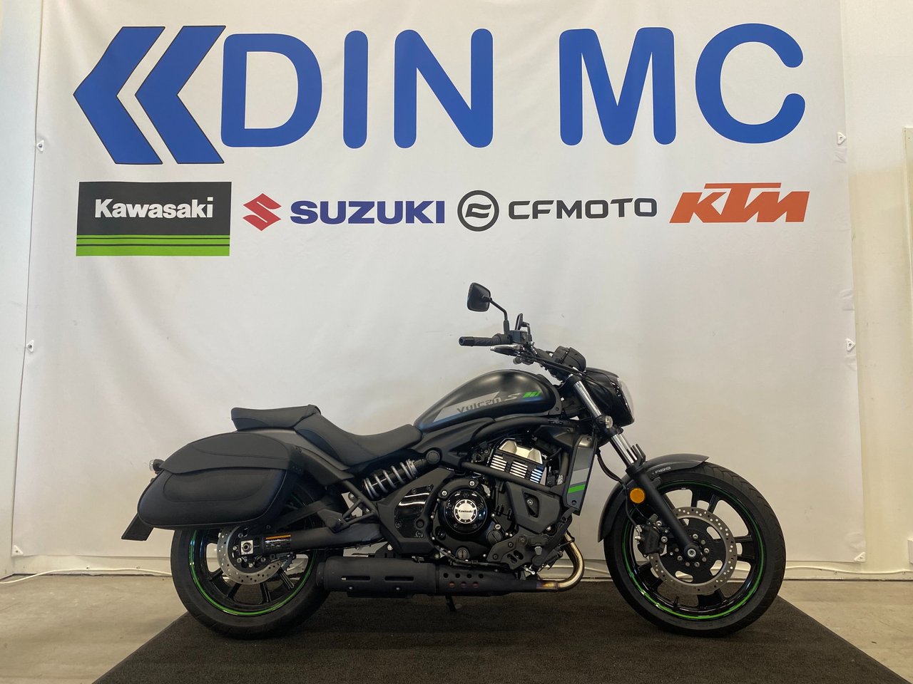 Kawasaki Vulcan S "Endast 80 ...