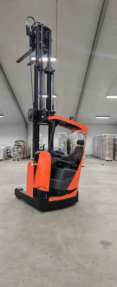 RRE160 Skjutstativstruck el