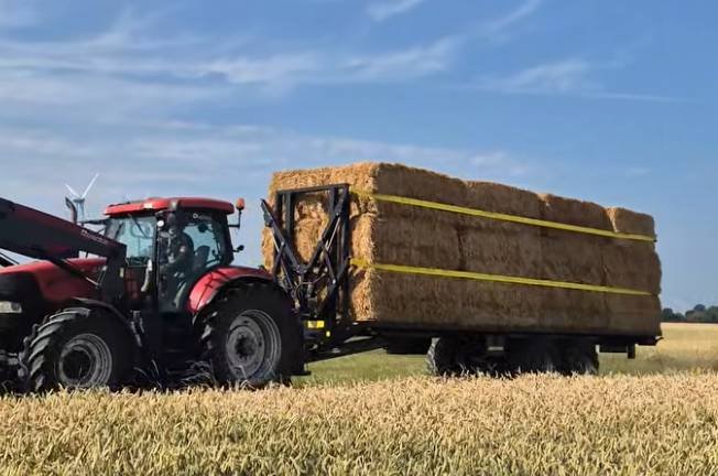 Baltrailer Mustang Flak19-10 ...