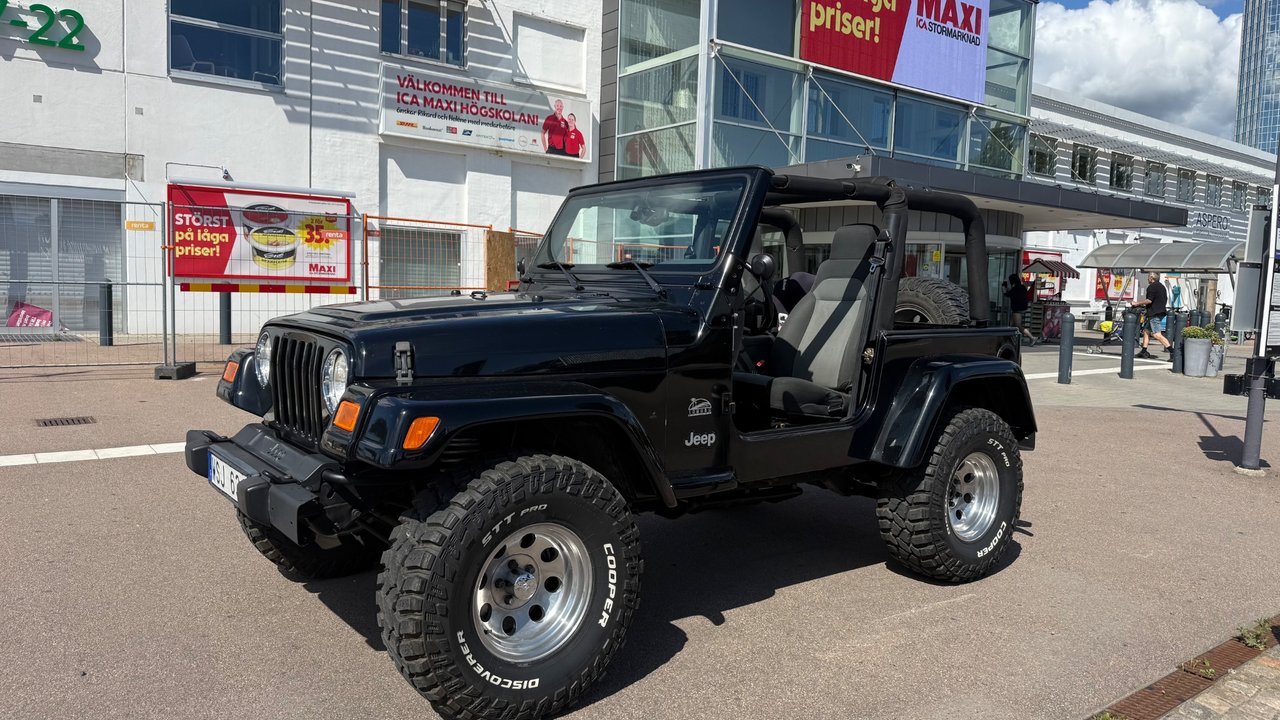 Jeep Wrangler 4,0 / Auto / 33...