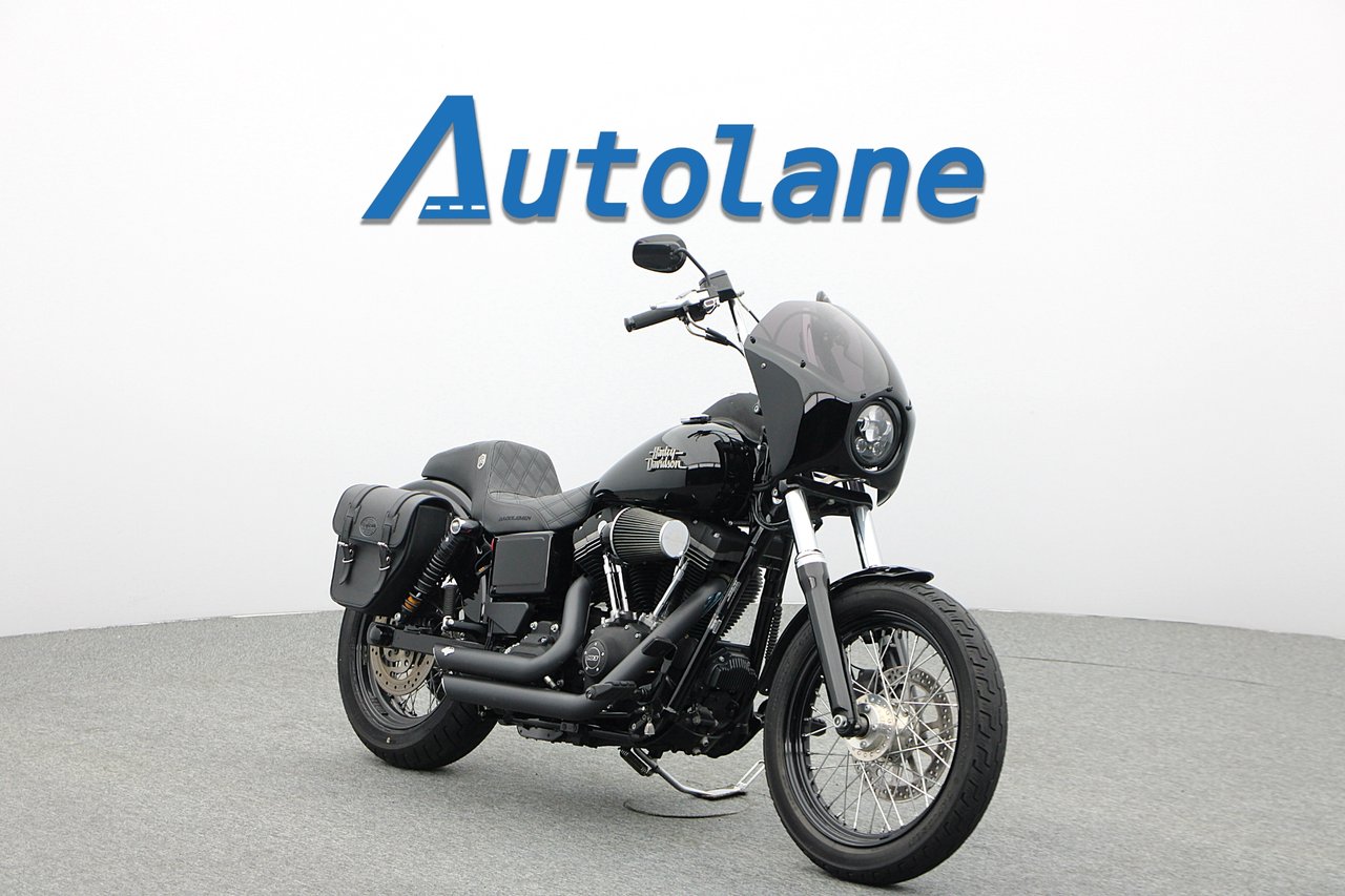 Harley-Davidson Dyna Street B...