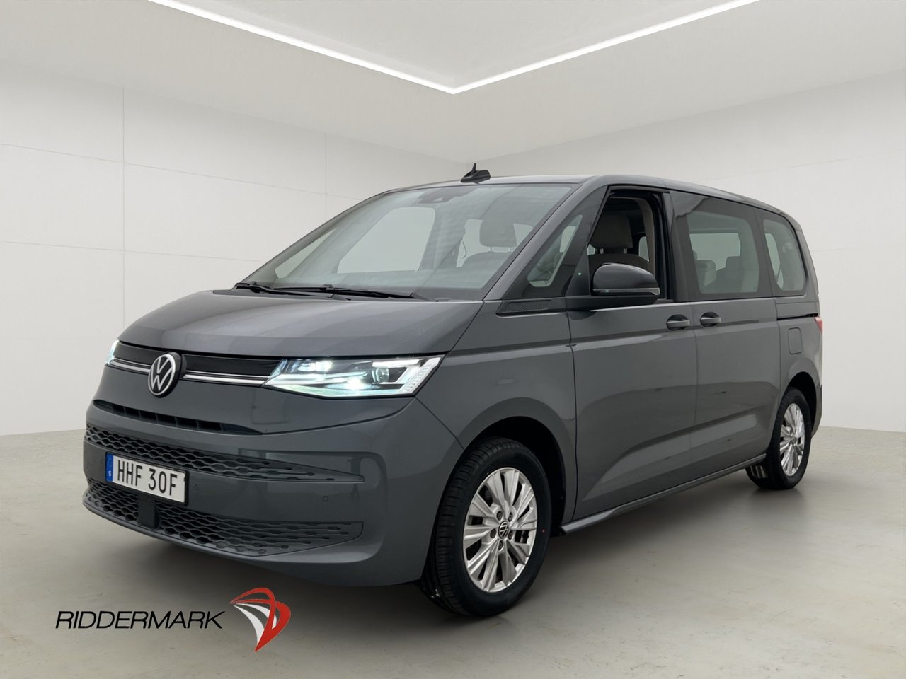 Volkswagen Multivan Cockpit V...