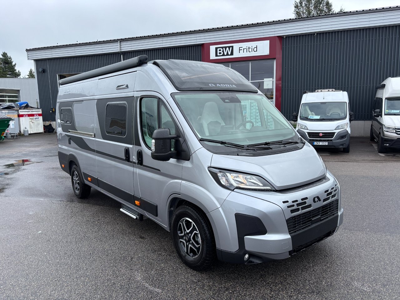 Adria TWIN Select 640 SGX - N...