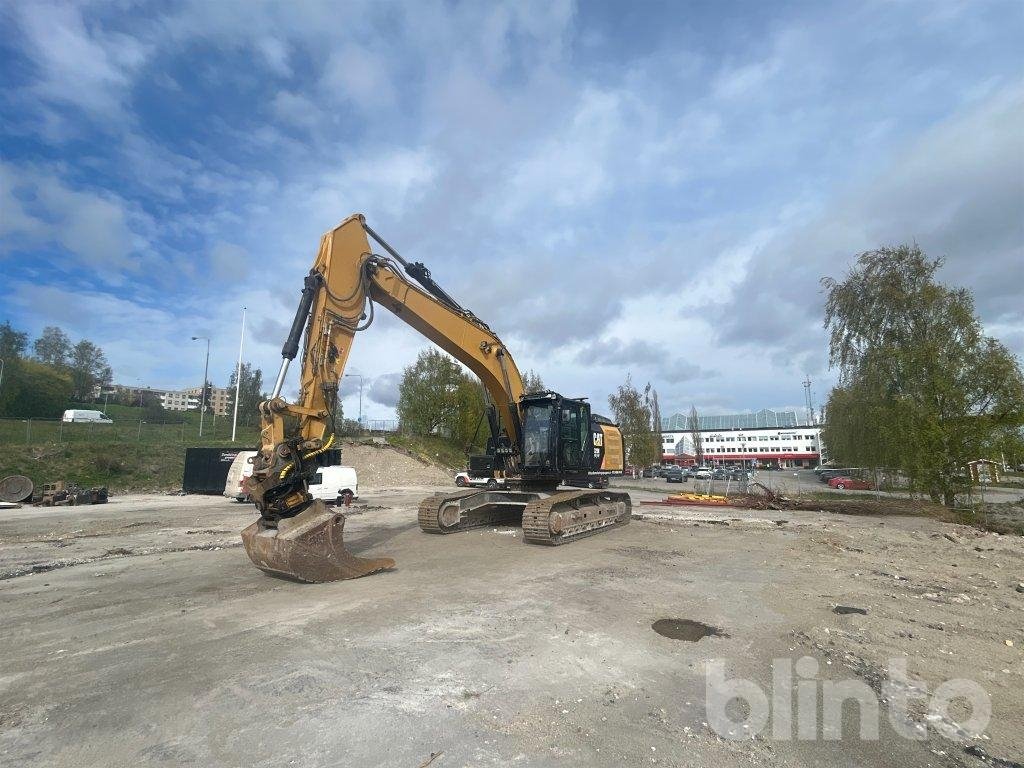 Bandgrävare Cat 329E HD HW