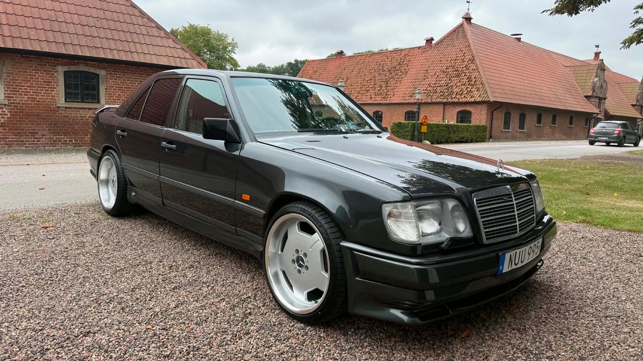 Mercedes-Benz 300 E 4MATIC * ...