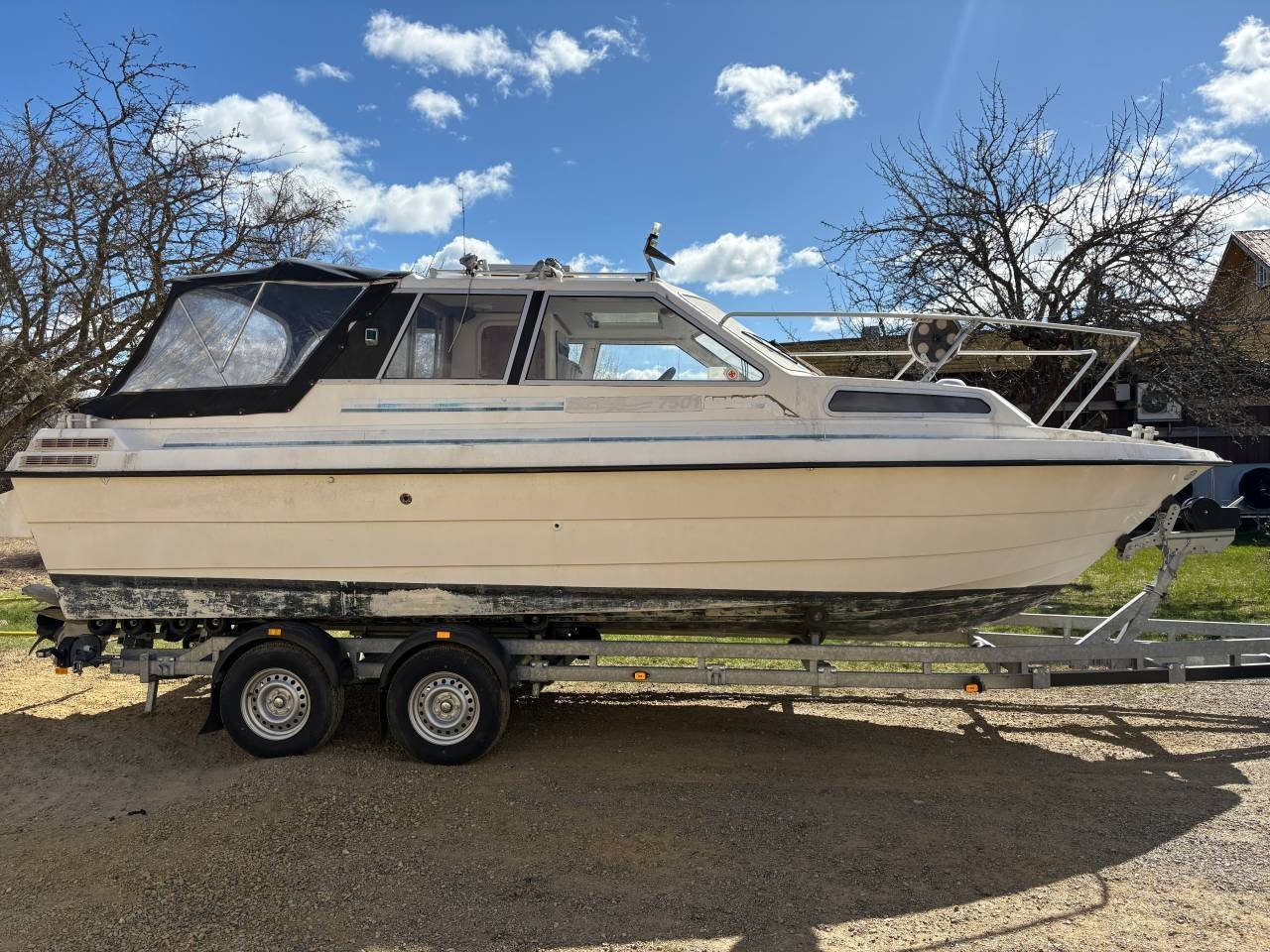 BELLA 7501 Volvo Penta -95 Sj...