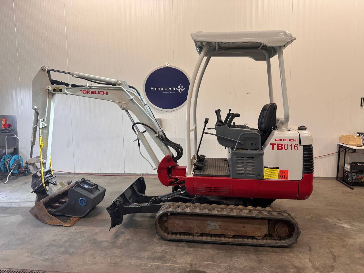 Takeuchi TB016 Grävmaskin / M...
