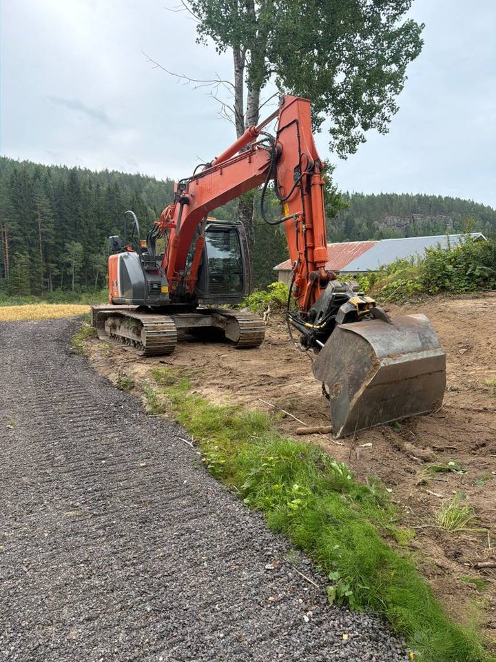Hitachi xazis 135