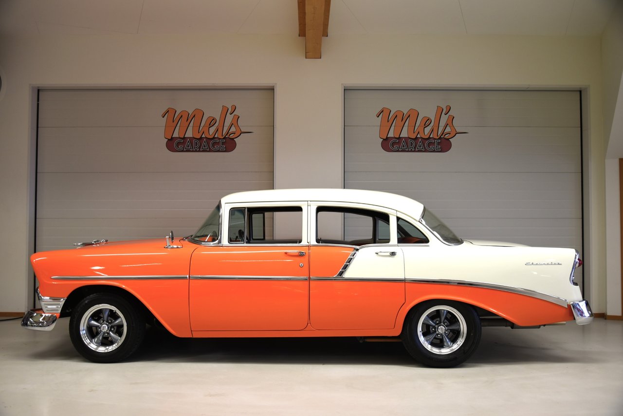 Chevrolet 210 4-dr Sedan V8 4...
