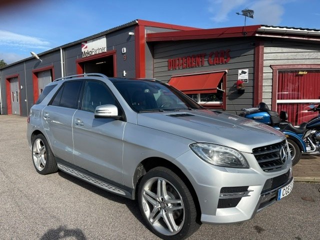 Mercedes-Benz ML 350 BlueTEC ...