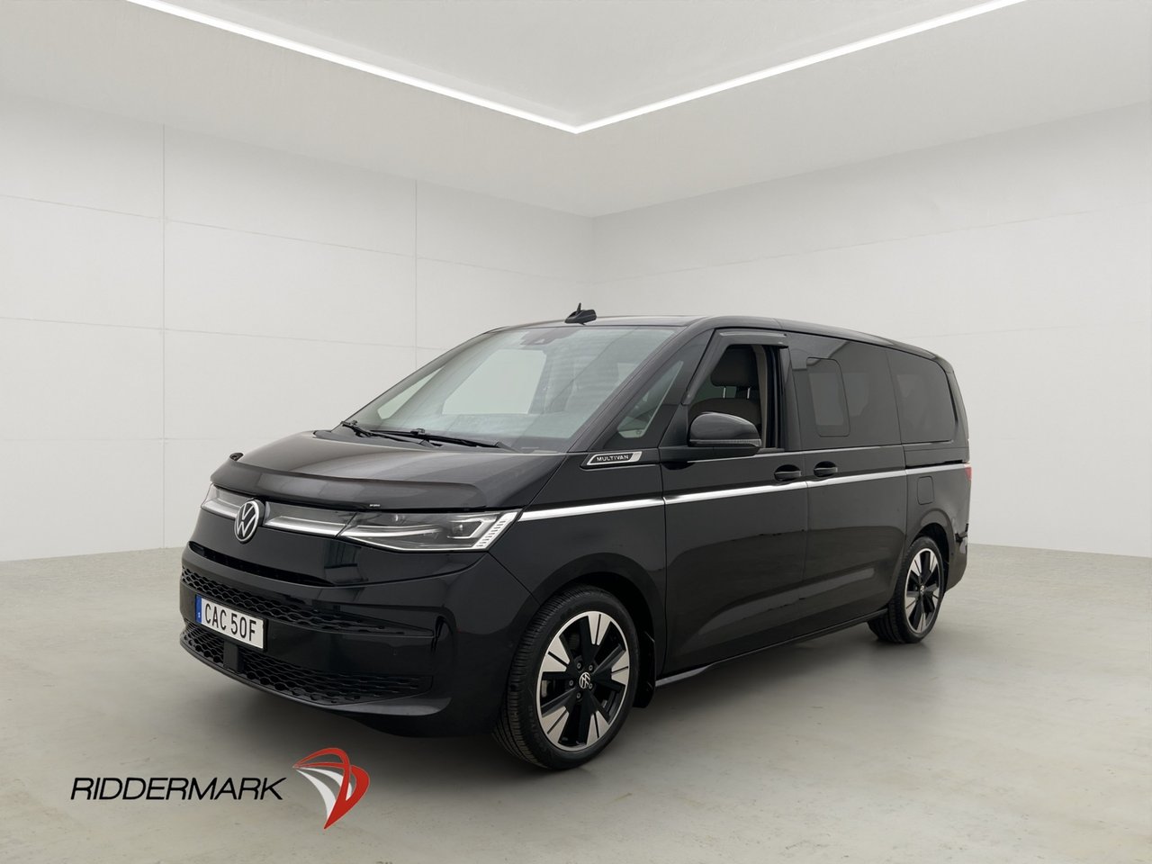 Volkswagen Multivan eHybrid S...