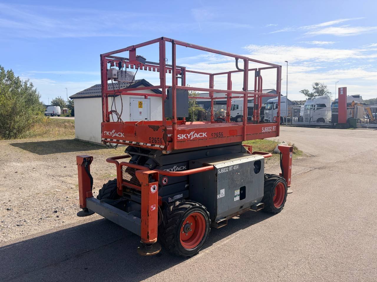 SkyJack SJ 6832 RT