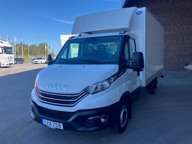 Iveco Daily Skåp & lyft 35S14A8